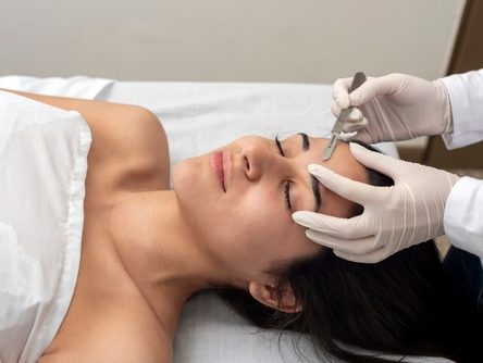 dermaplaning